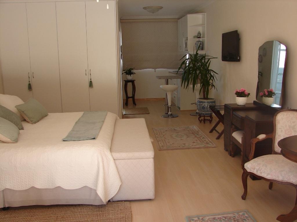 Bed and Breakfast Majorca House Somerset West Habitación foto